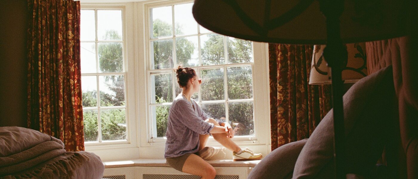 Best Pillow Sprays for Sleep in 2026: Fall Asleep Faster, Sleep Deeper, and Wake Up Rested