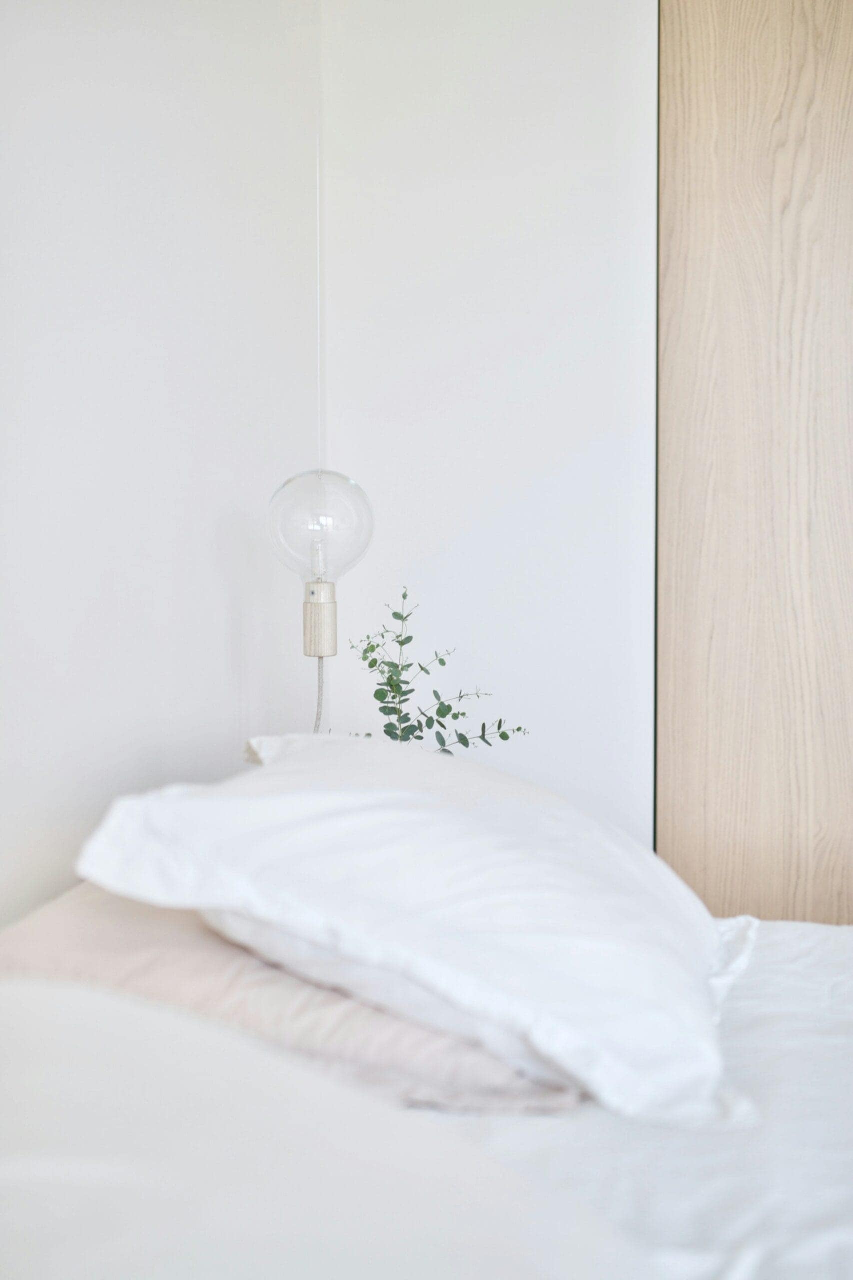 Best Pillows for Side Sleepers in 2026: Better Sleep and Less Pain