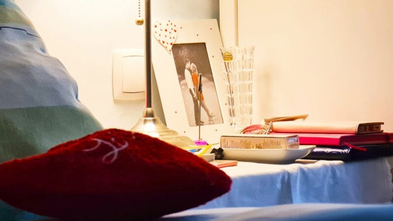 Best Reading Pillows in 2026: Back Support, Arm Rests, and Designs That Make Bedtime Reading Actually Comfortable