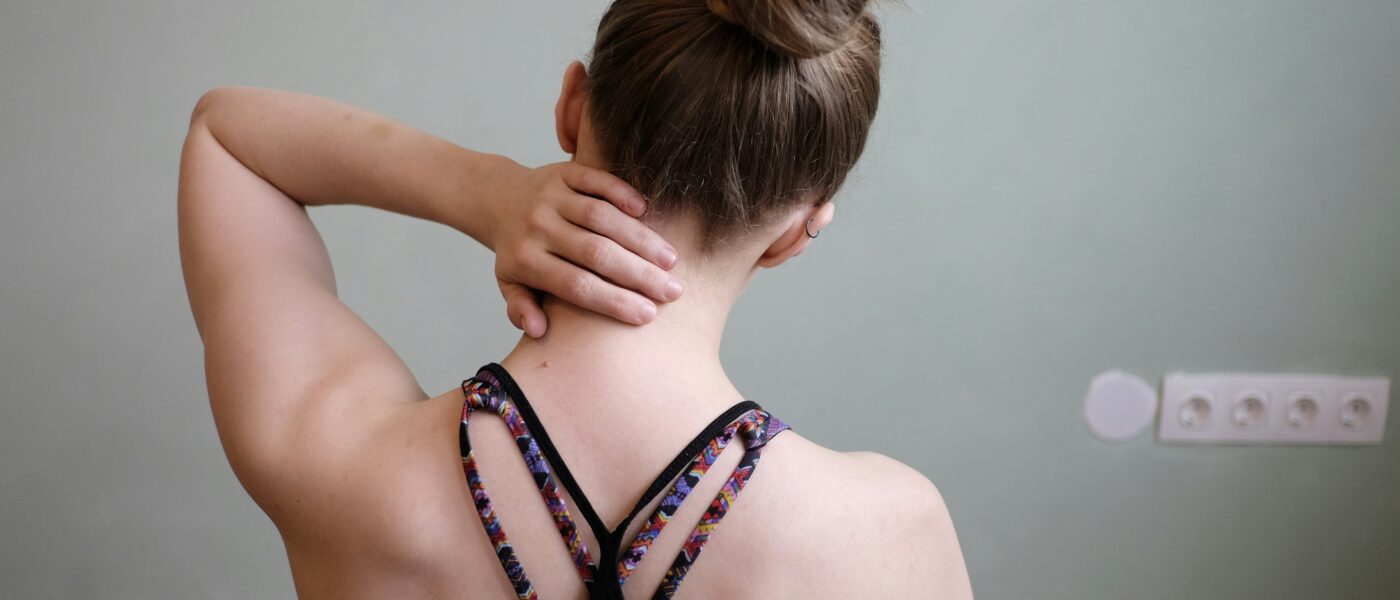 Why Does My Neck Hurt in the Morning in 2026: Causes, Fixes, and the Products That Actually Help