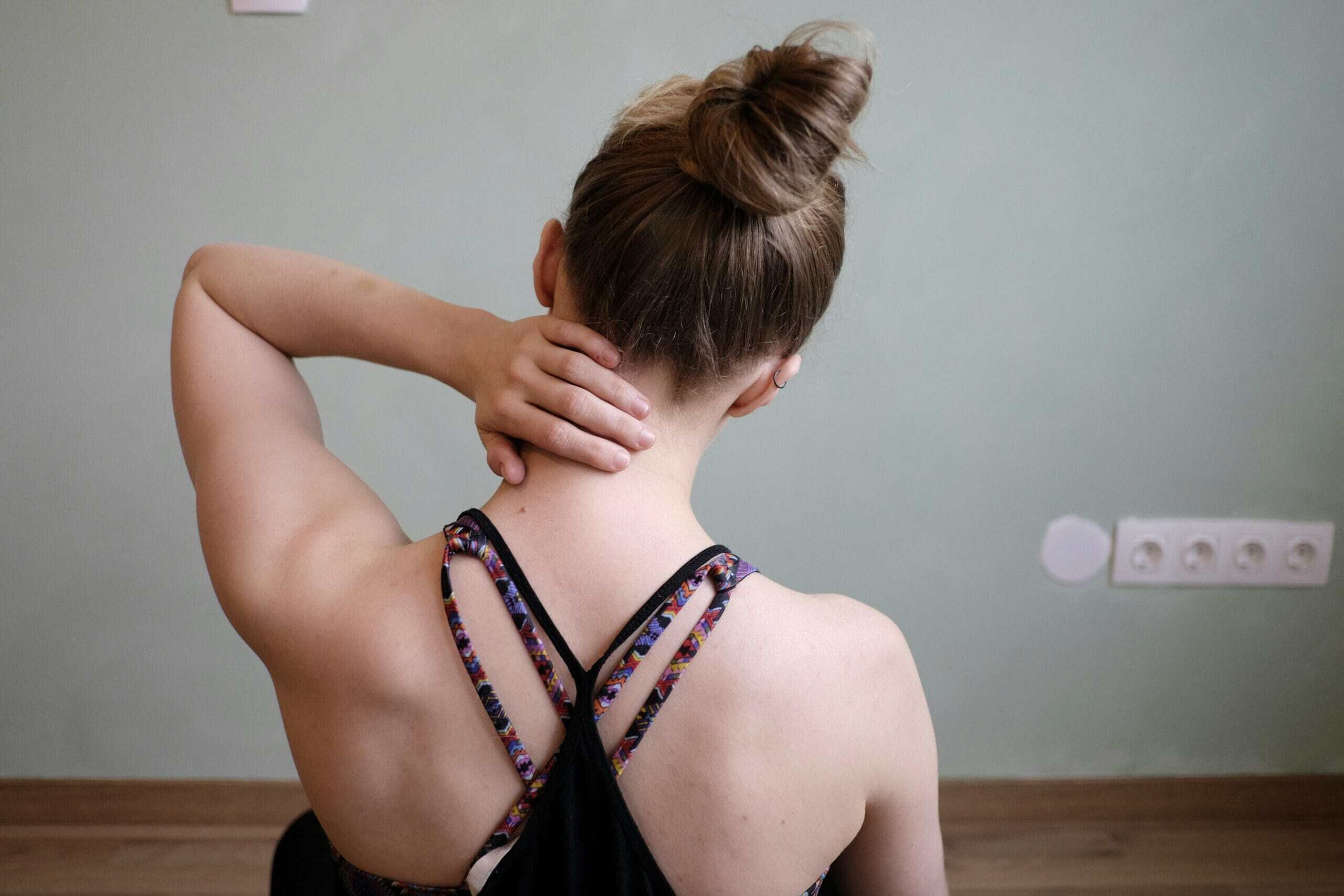 Why Does My Neck Hurt in the Morning in 2026: Causes, Fixes, and the Products That Actually Help