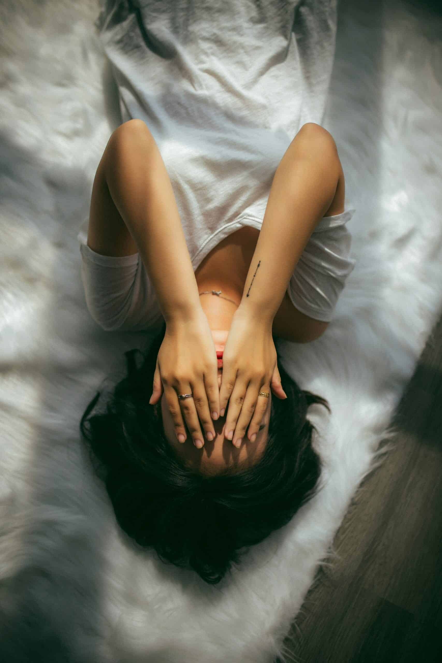 How to Sleep Better With Chronic Pain in 2026: What Actually Works When Your Body Won’t Let You Rest