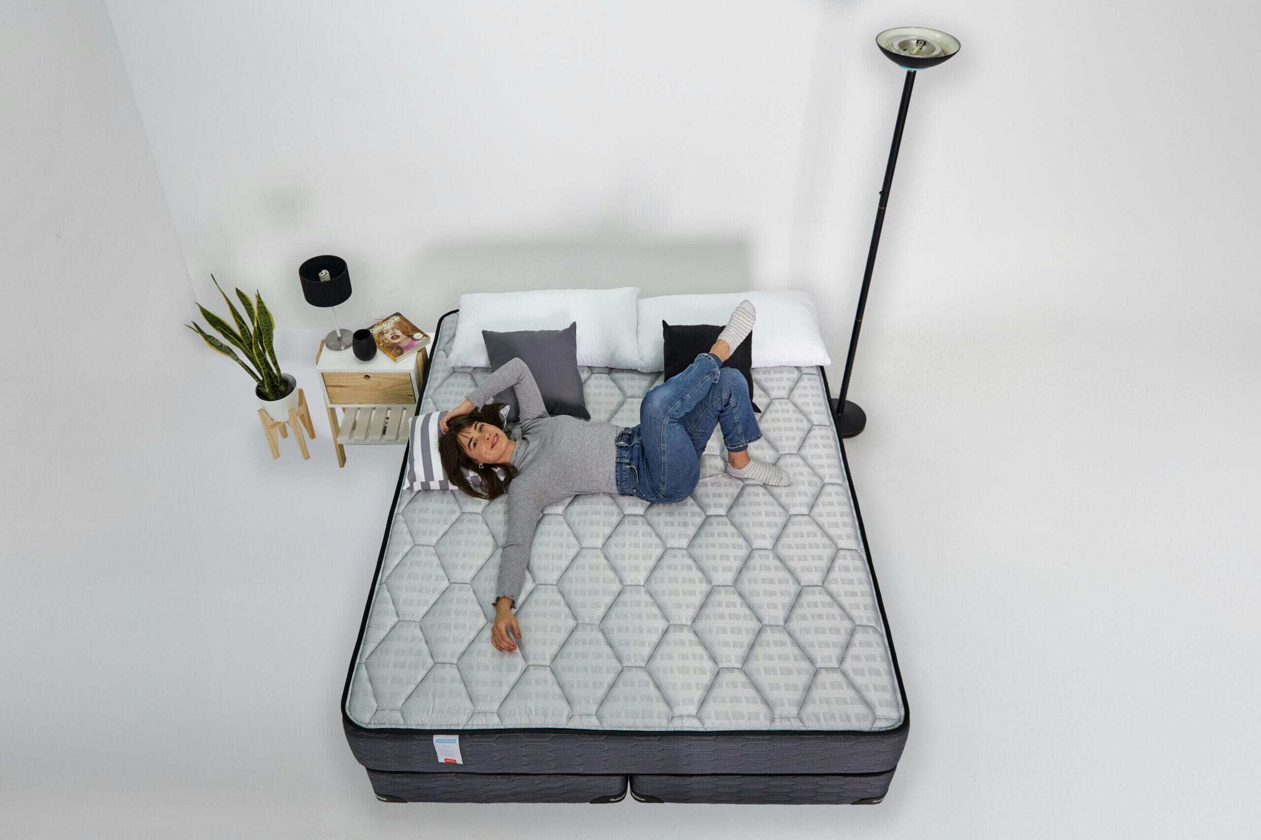 Memory Foam vs Hybrid Mattress in 2026: Which One Fits Your Sleep Style