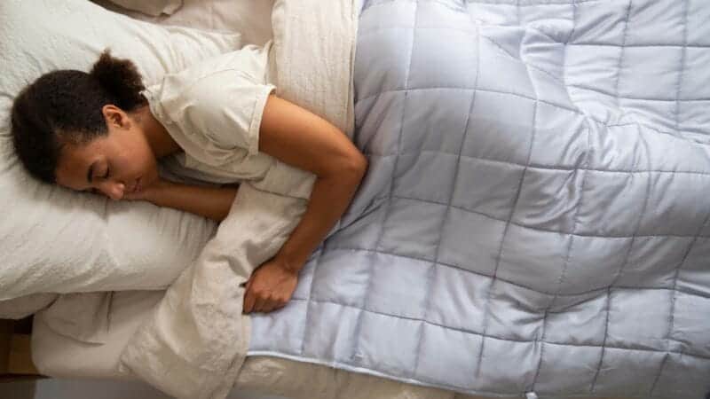 Best Cooling Comforters for Hot Sleepers in 2026: Stop Sweating Under the Wrong Blanket