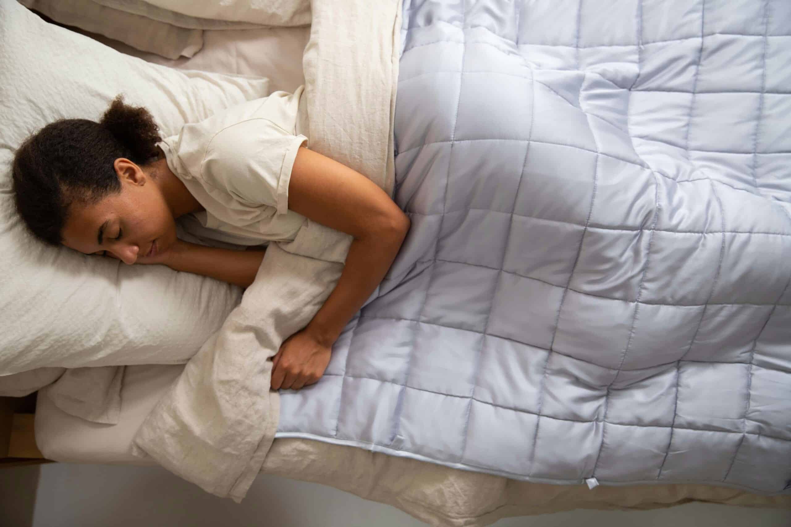 Best Cooling Comforters for Hot Sleepers in 2026: Stop Sweating Under the Wrong Blanket