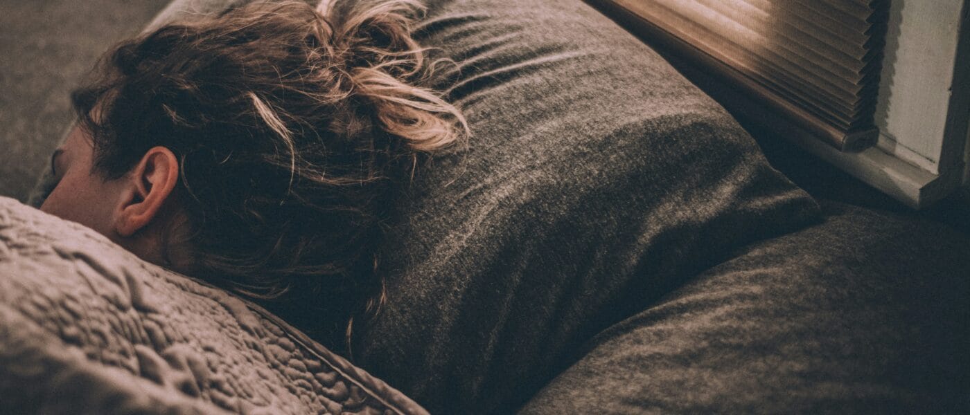 The Side Sleeper’s Guide to Waking Up Without a Kinked Neck