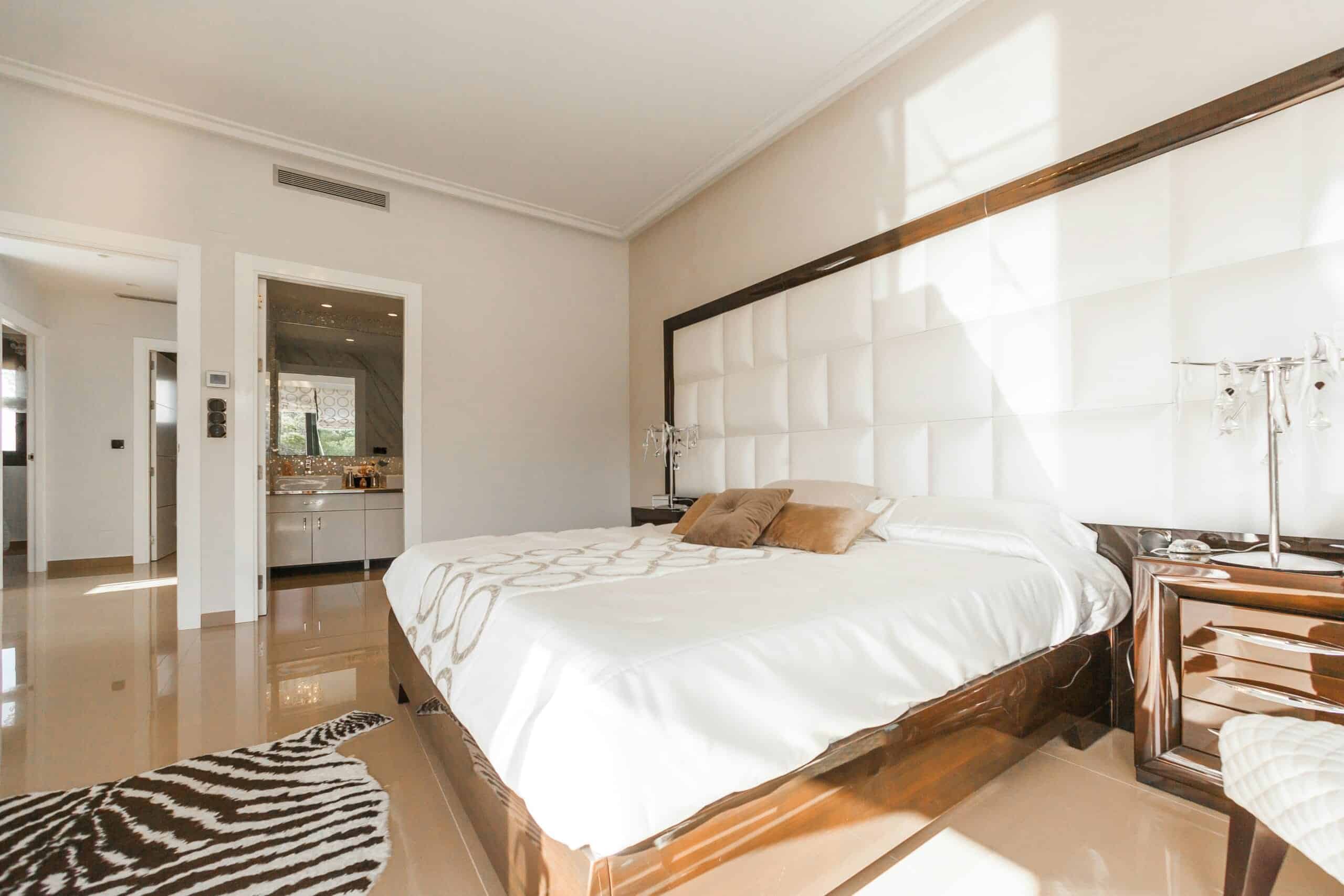 How to Cool a Bedroom Fast: Seven Adjustments for Hot Nights