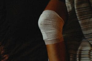 how to sleep after knee replacement