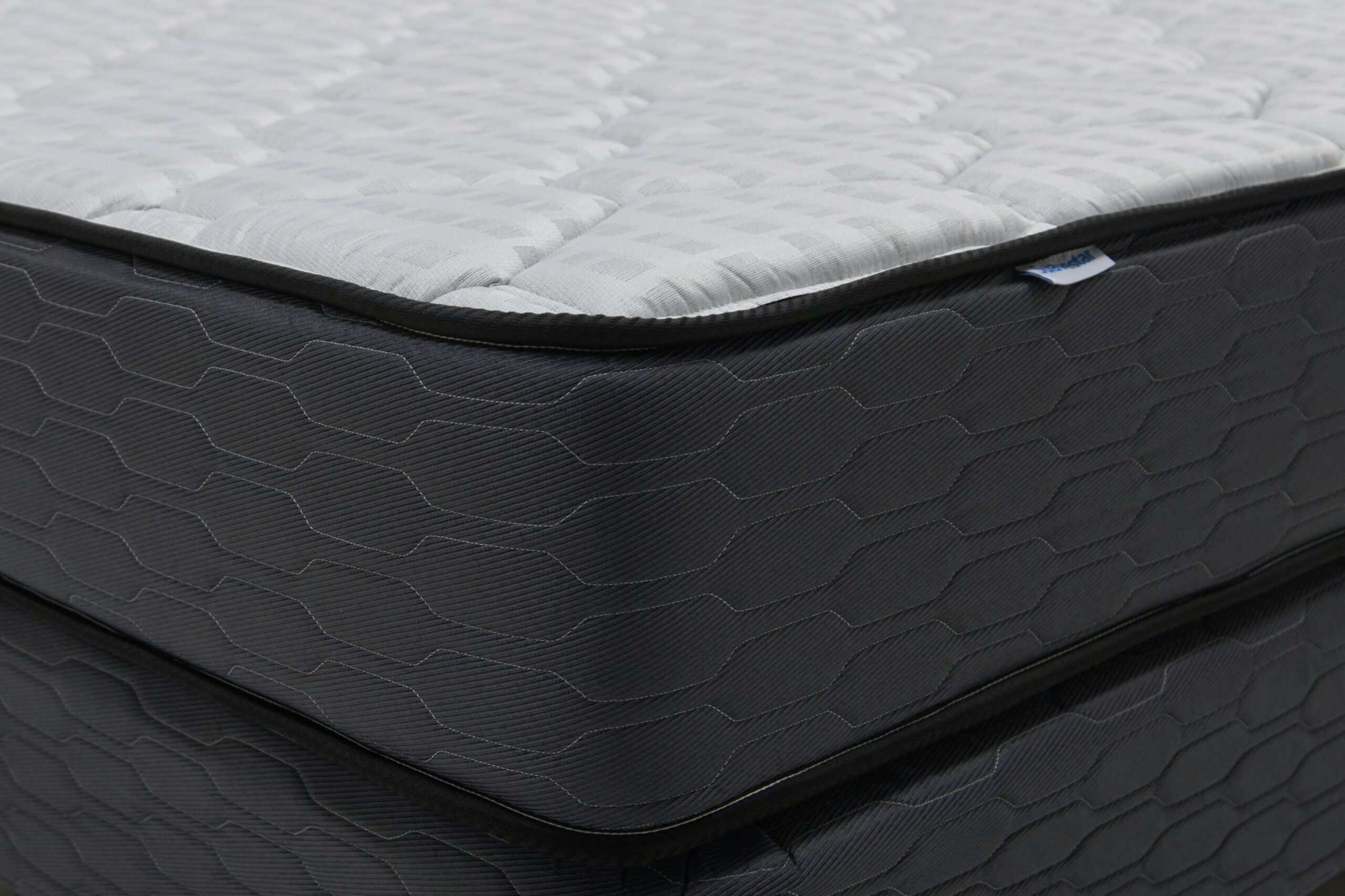 Memory Foam vs Latex Mattress: Which Feels Right