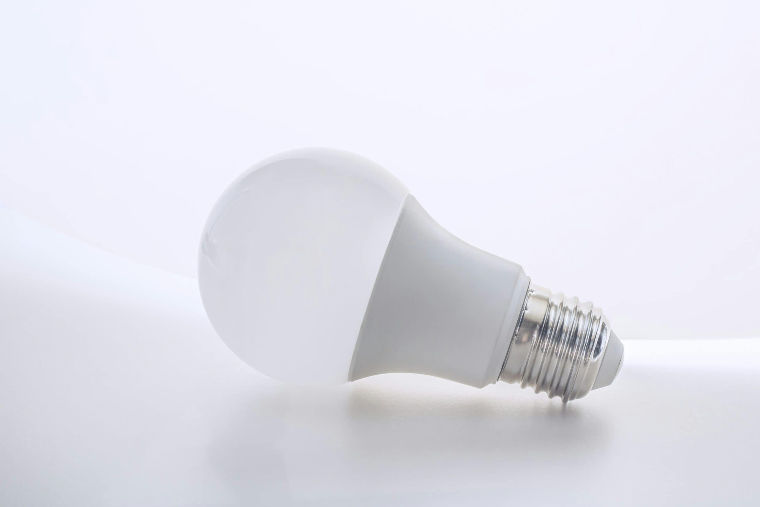 Best Smart Bulbs for the Bedroom in 2026: Warm, Dimmable Light