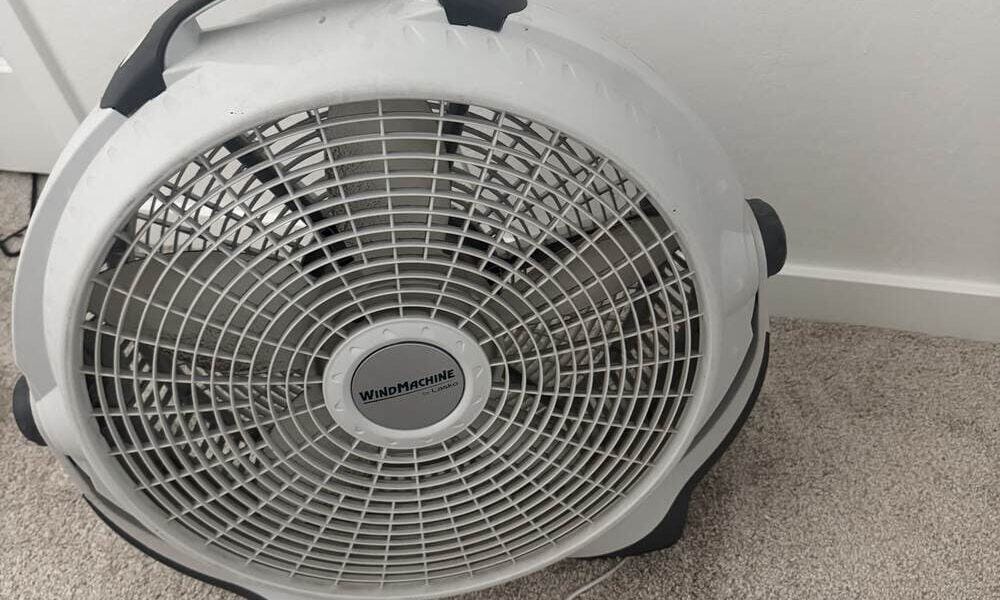 Bedside Fan vs Tower Fan: Which Is Better for Sleeping Cool?