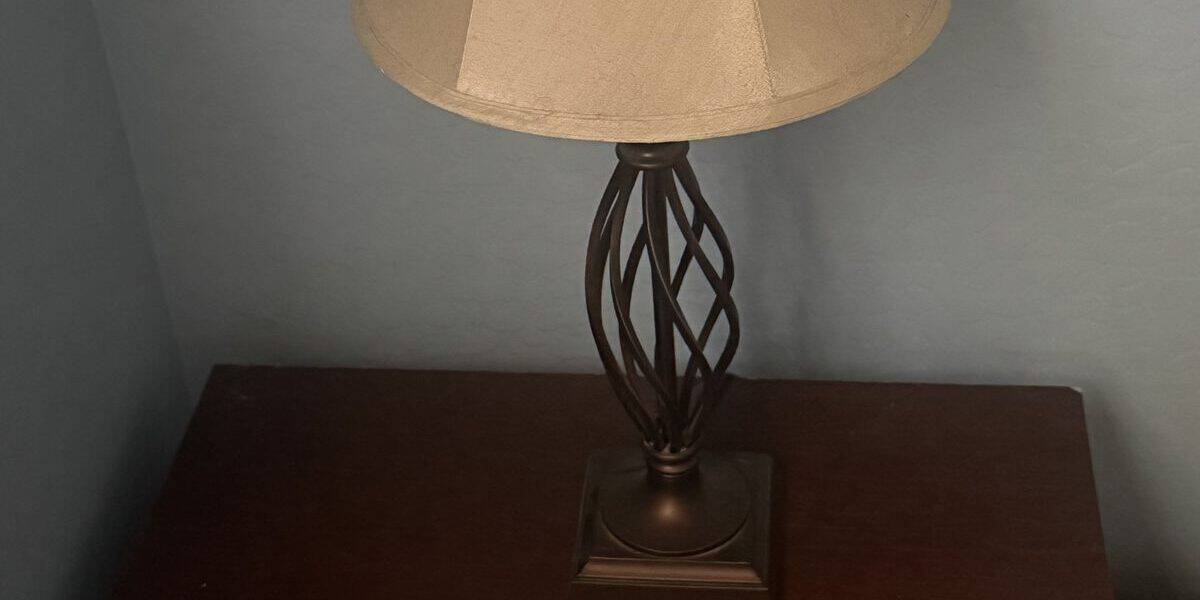 Best Bedside Lamps for Reading Before Bed in 2026: Warm, Dimmable Light on the Page