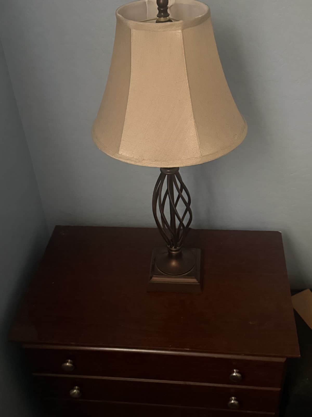 Best Bedside Lamps for Reading Before Bed in 2026: Warm, Dimmable Light on the Page