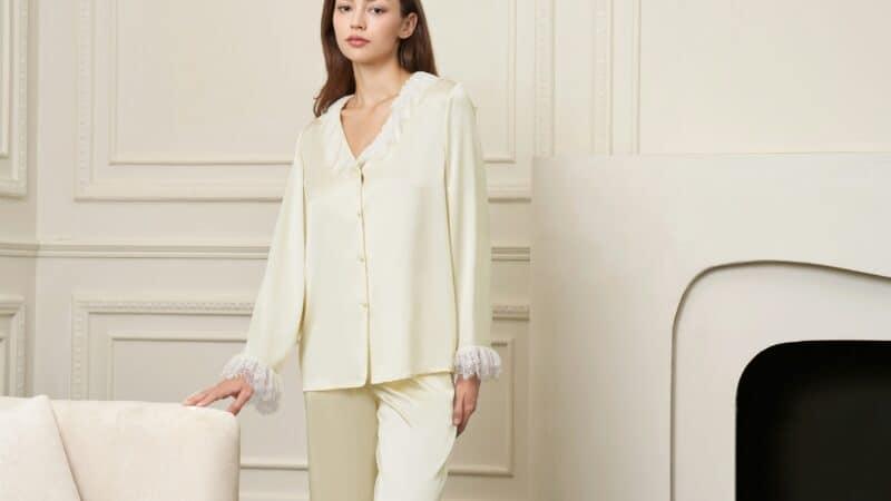 Best Cooling Pajamas for Hot Sleepers and Thermal Regulation in 2026