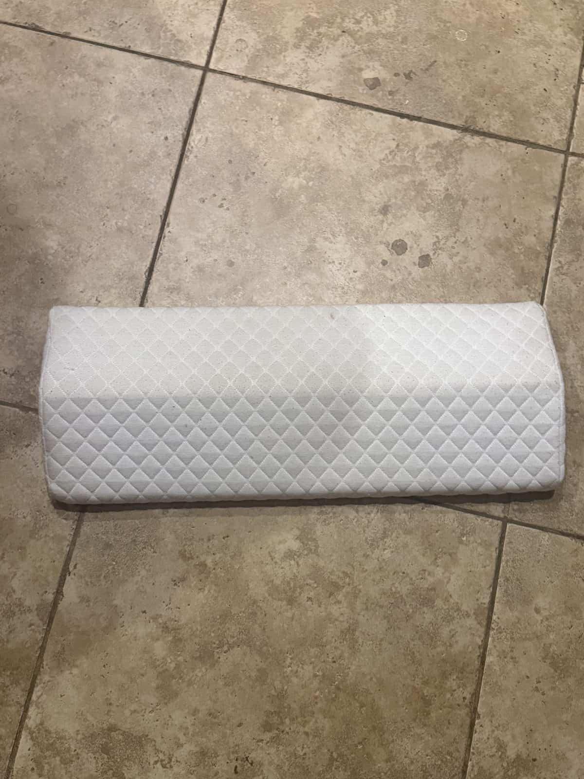 Best Bolster Pillows in 2026: Shaped Support for Knees, Back, and Neck