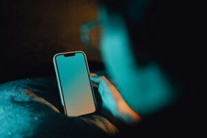 how screens affect sleep
