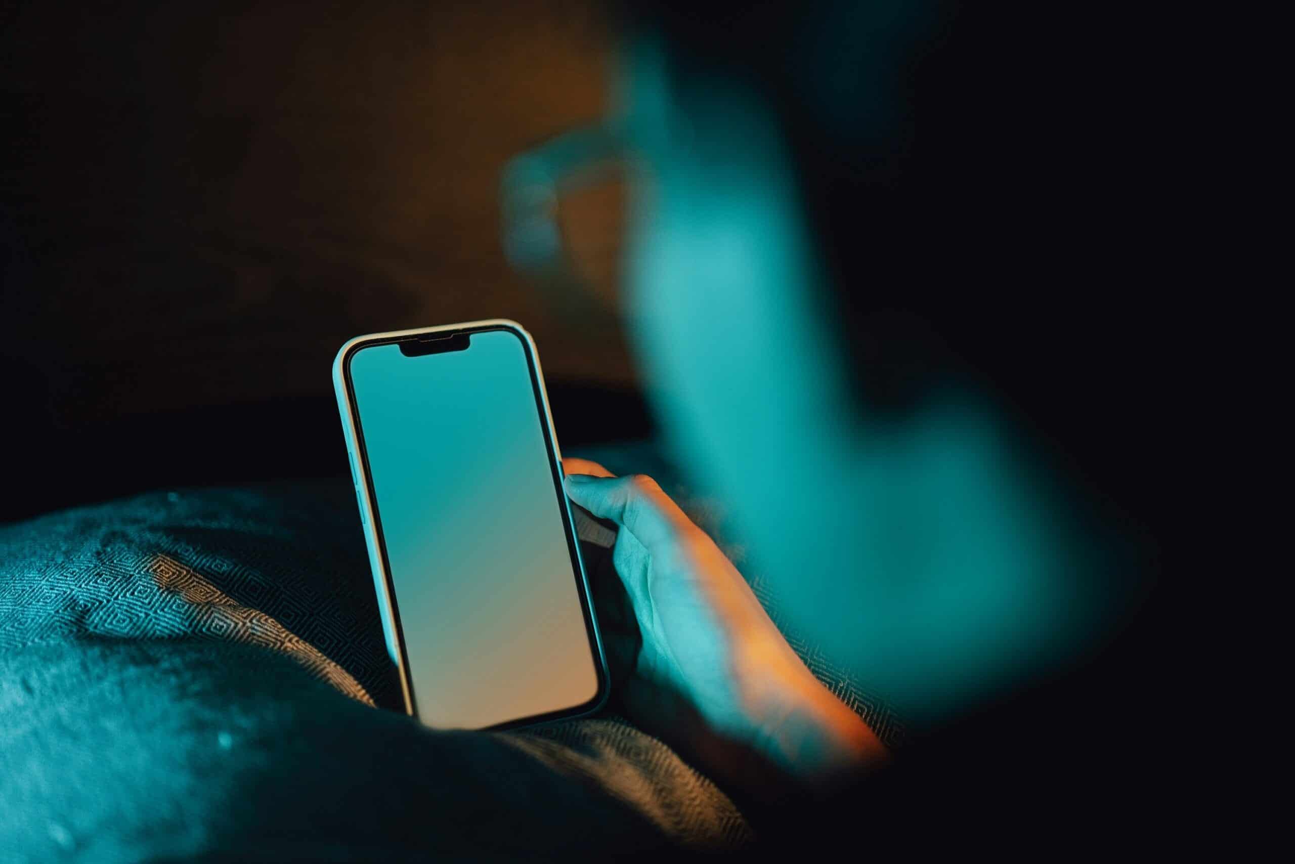 Digital Insomnia: Exactly How Screens Affect Sleep and Melatonin