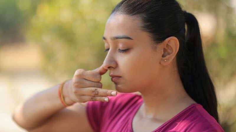 How to Sleep With a Stuffy, Congested Nose: Nasal Decongestion
