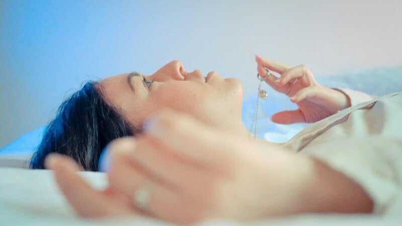Chin Strap vs Mouthpiece for Snoring: Which Is Right for You