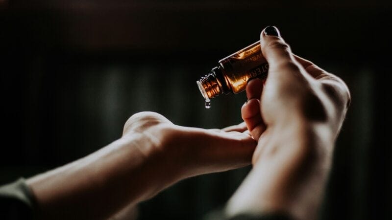 Which Essential Oils Actually Help You Wind Down for Sleep in 2026?