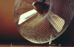white noise machine vs fan