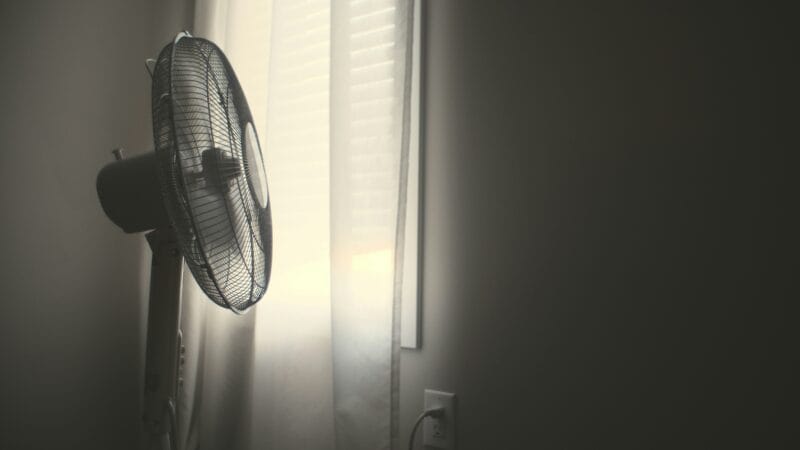 Can’t Sleep Without It? Why You Sleep Better with a Fan On