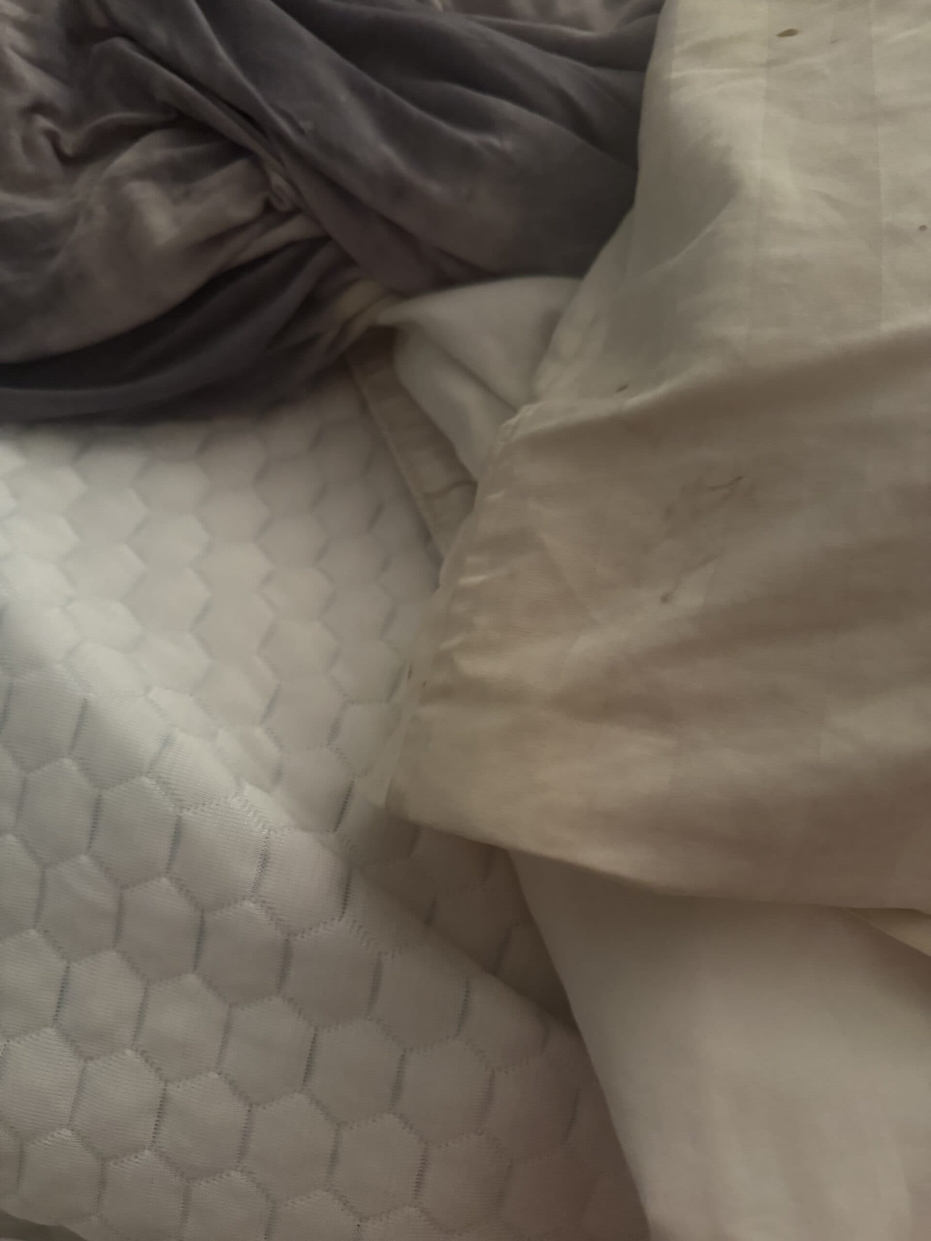 Best Bedding for Desert Climates in 2026: What Actually Works in Dry Heat
