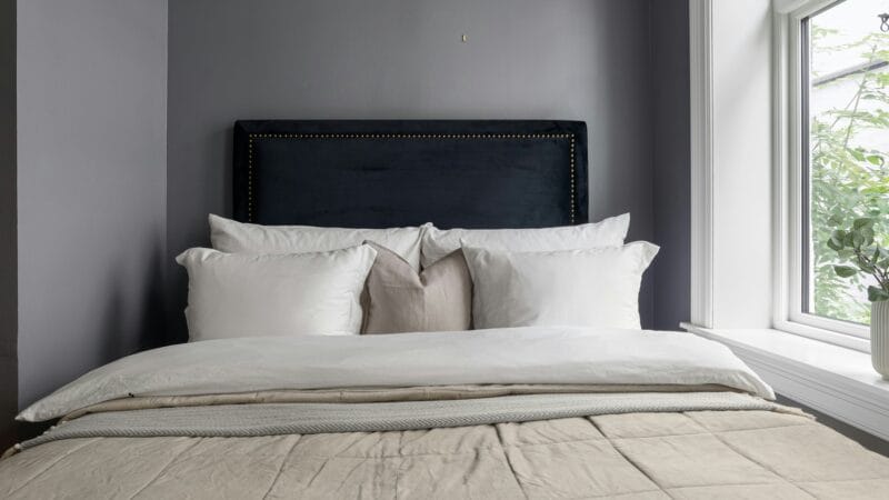How Thick Should a Mattress Topper Be: Finding the Right Depth