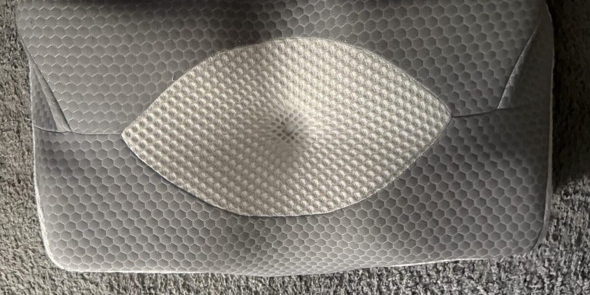 Cervical Pillow vs Reading Pillow: Which Do You Need for Neck Support?