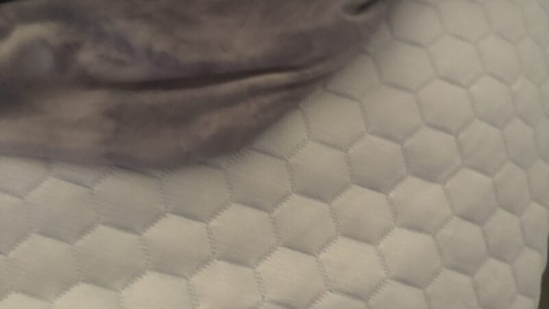 Cooling Blanket vs Cooling Topper: Which Cools a Hot Sleeper Better?
