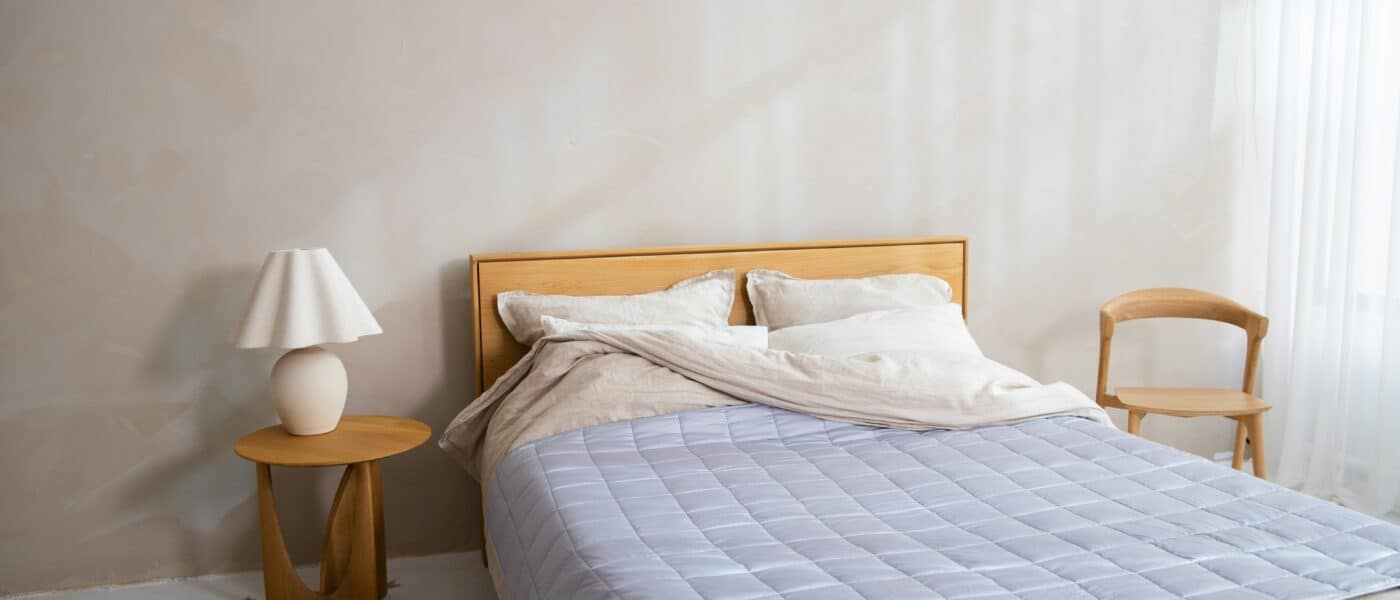 Best Cooling Quilts in 2026: The Flat Layer That Beats a Thick One