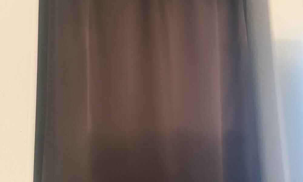 Blackout Curtains vs Blinds: Which Darkens a Bedroom Better for Sleep