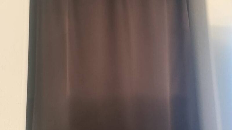 Blackout Curtains vs Blinds: Which Darkens a Bedroom Better for Sleep
