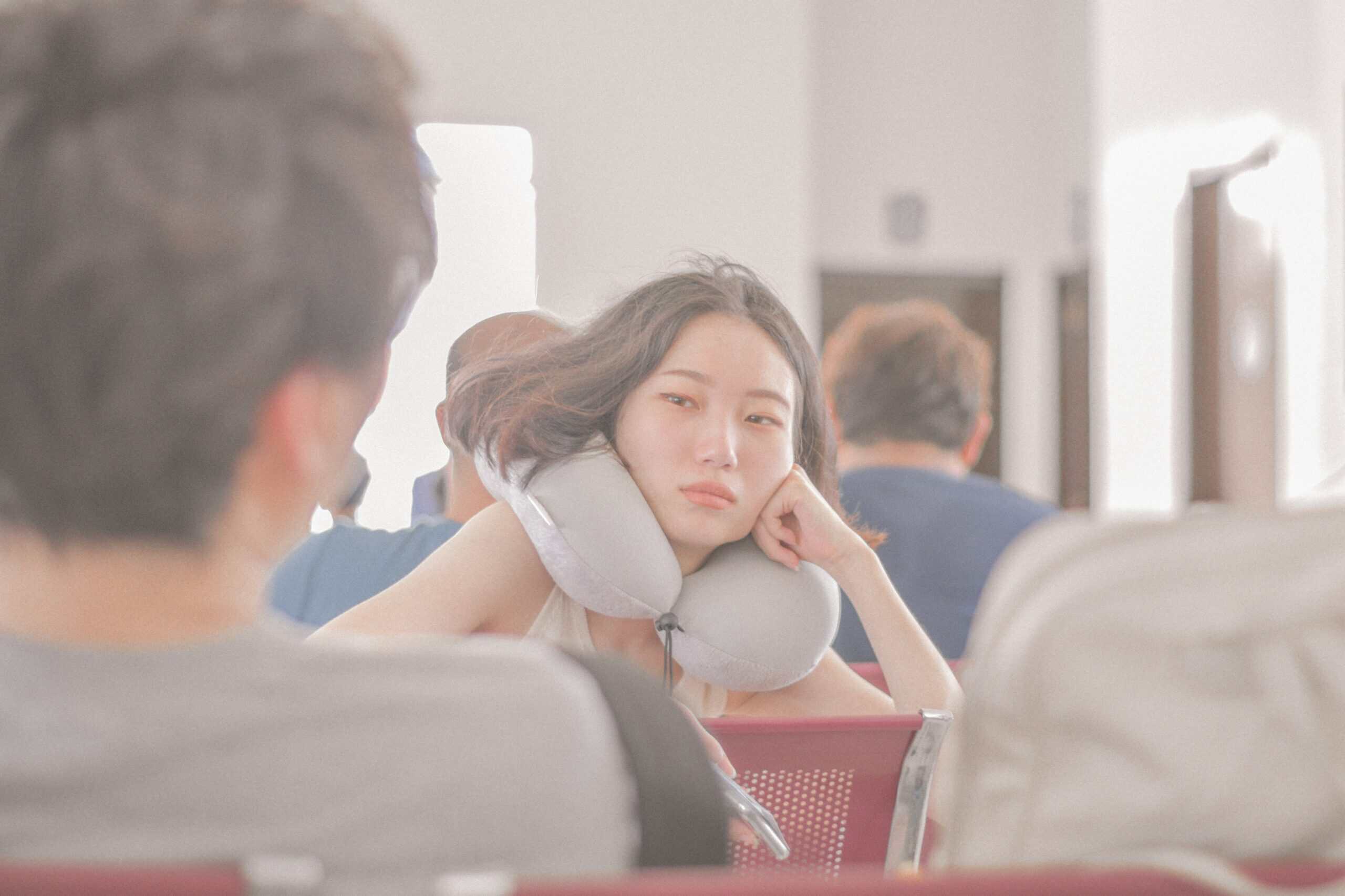 Best Microbead Pillows in 2026: Moldable Support for Travel, Reading, and Lounging
