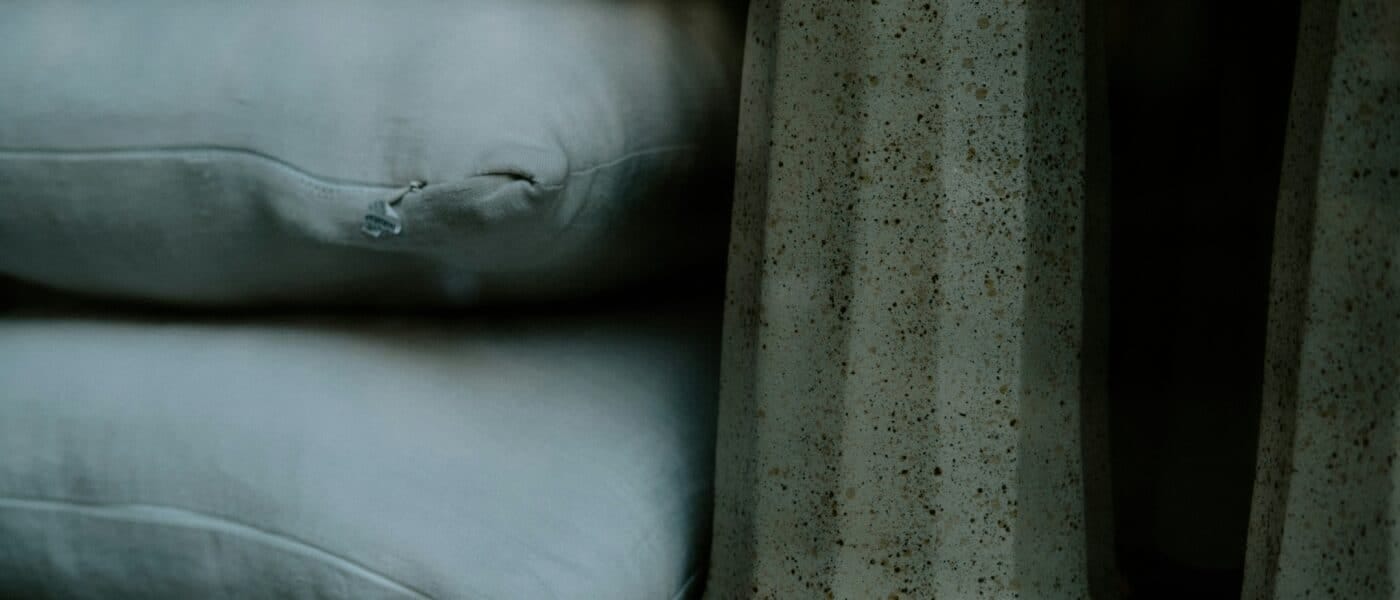 Signs Your Pillow Needs Replacing: When to Toss It