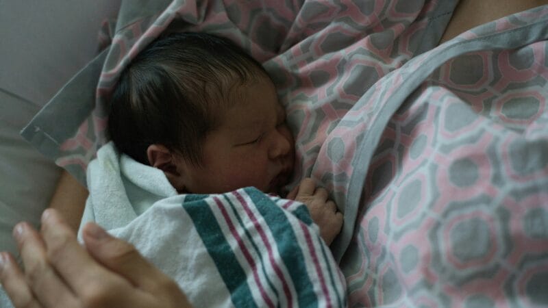 Best Swaddle Blankets in 2026: Snug, Safe Sleep for Newborns