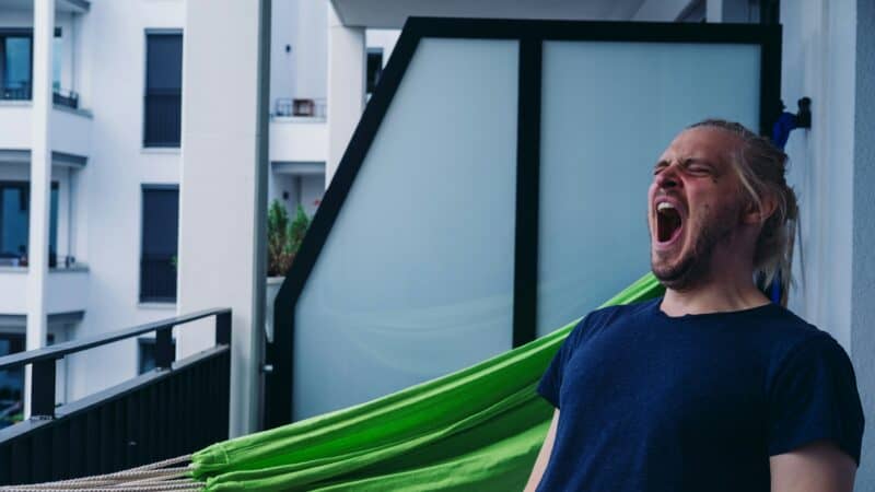 Why Do I Yawn When I’m Not Tired?