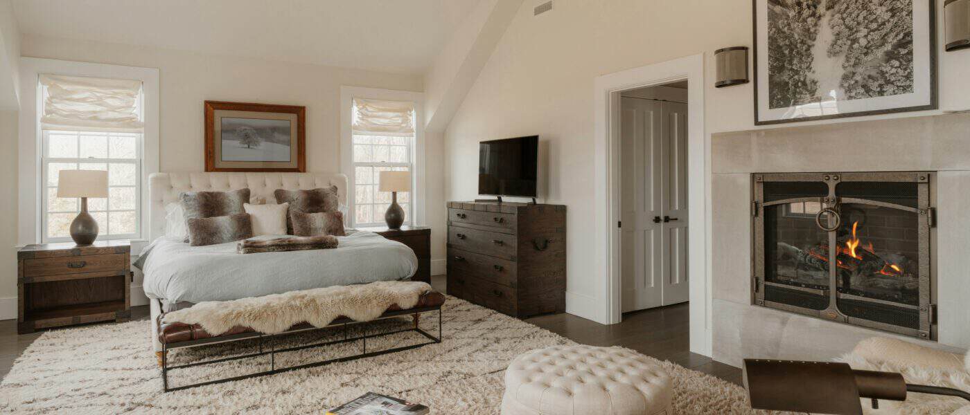 Best Bedroom Rugs for Cold Floors in 2026: Insulation, Pile, and Where It Actually Matters