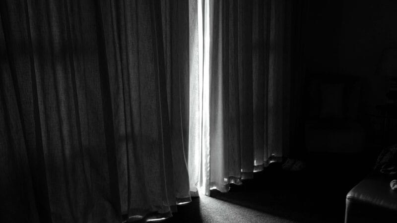 Best Blackout Curtain Tracks and Wrap-Around Rods in 2026: Closing the Gap at the Sides