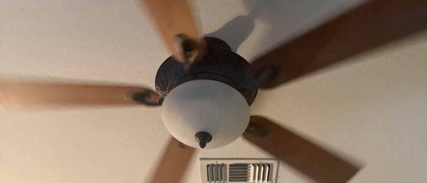 Do Ceiling Fans Actually Cool a Room? Cooling Guide For Hot Bedrooms