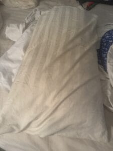 a cooling pillow for bed and temperature control