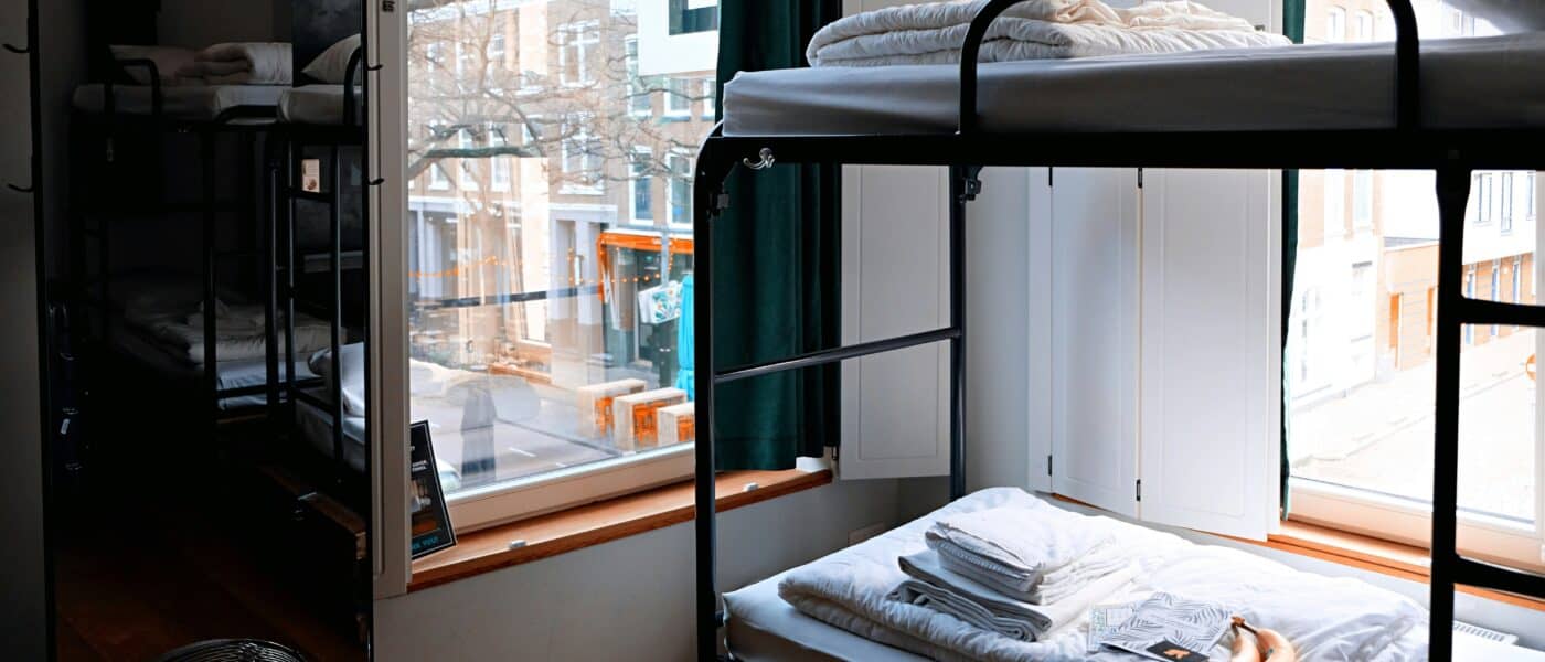 Best Bedding for Teens and Dorm Rooms in 2026: Sizing, Washing, and What Survives