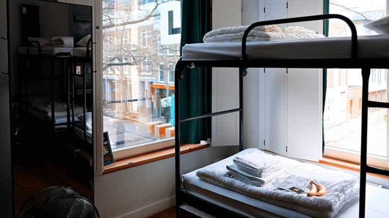 Best Bedding for Teens and Dorm Rooms in 2026: Sizing, Washing, and What Survives