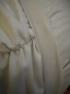 an elastic ban for fitted sheets