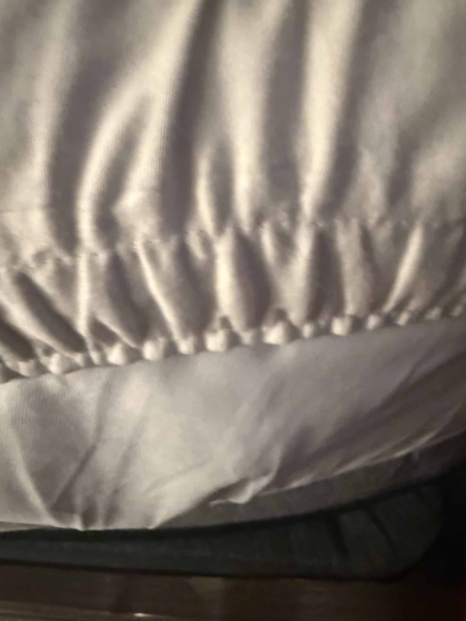 How to Stop Fitted Sheets Coming Off the Corners: Quick Fix Guide