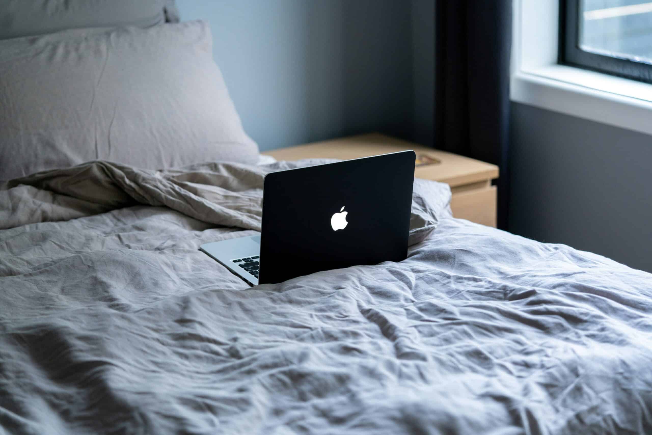 Best Mattress Toppers for Guest Beds in 2026: Fixing a Bed You Rarely Sleep In