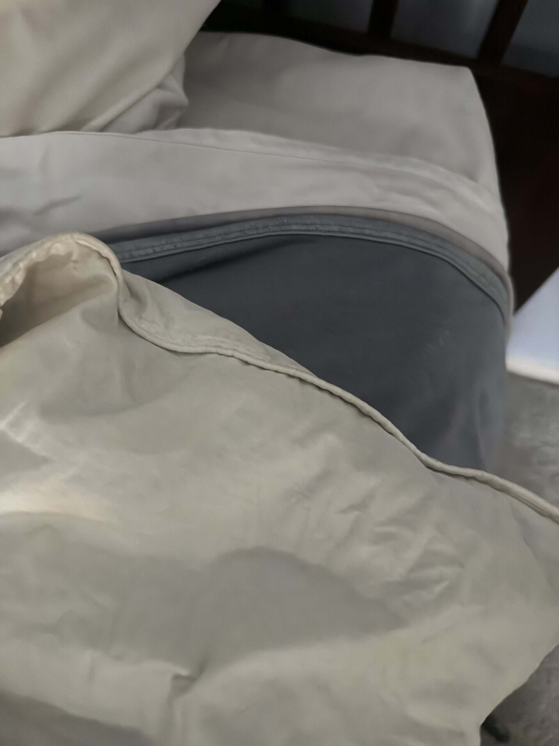 What Do You Put Over a Cooling Blanket When It Gets Cold: Layering Without Losing It