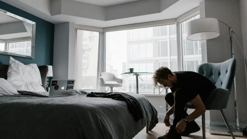 What Size Mattress Fits My Room: Walkways, Clearance, and the Sizes That Actually Work