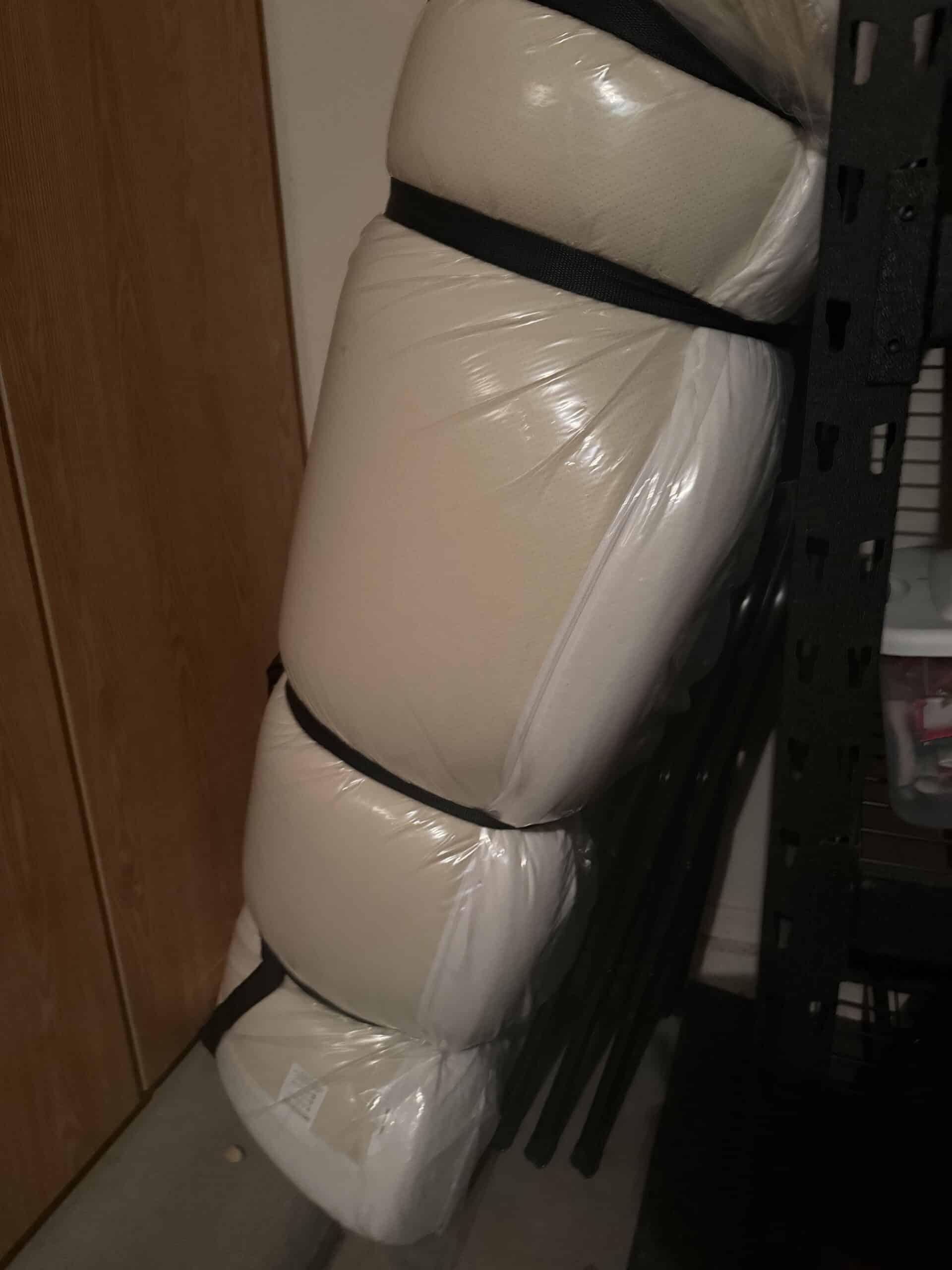 Best Moving Straps and Lifting Aids in 2026: Forearm Versus Shoulder, Width, and Holding a Load Compressed