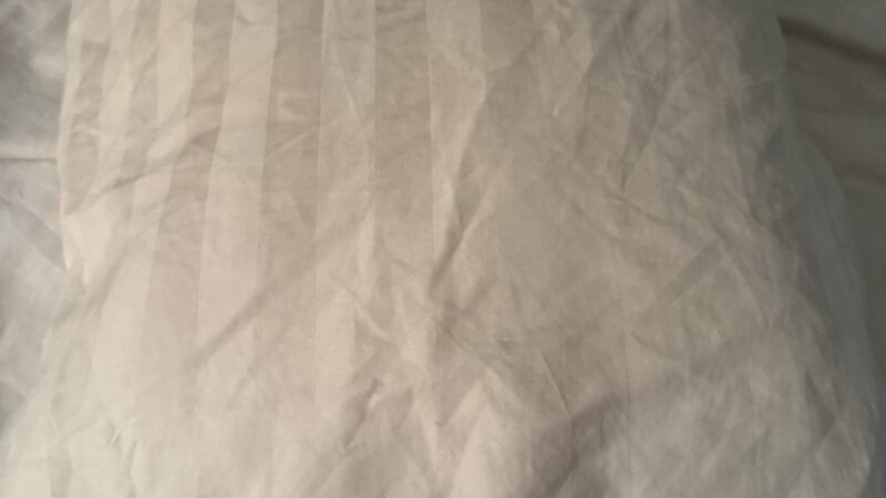How Often Should You Wash a Pillowcase: Schedules, Fabrics, and What Builds Up